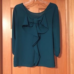 {The Limited} top w/ bow detail on back